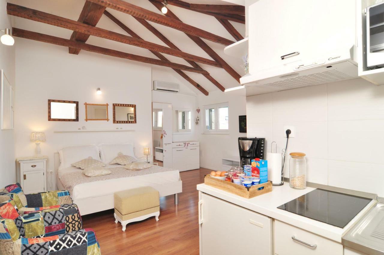 Apartment The Charm Спліт Екстер'єр фото