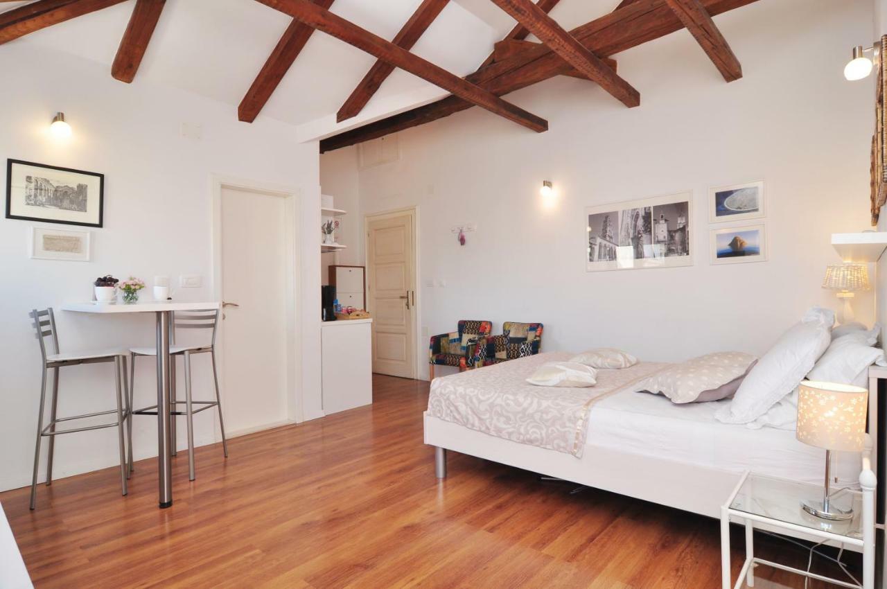 Apartment The Charm Спліт Екстер'єр фото